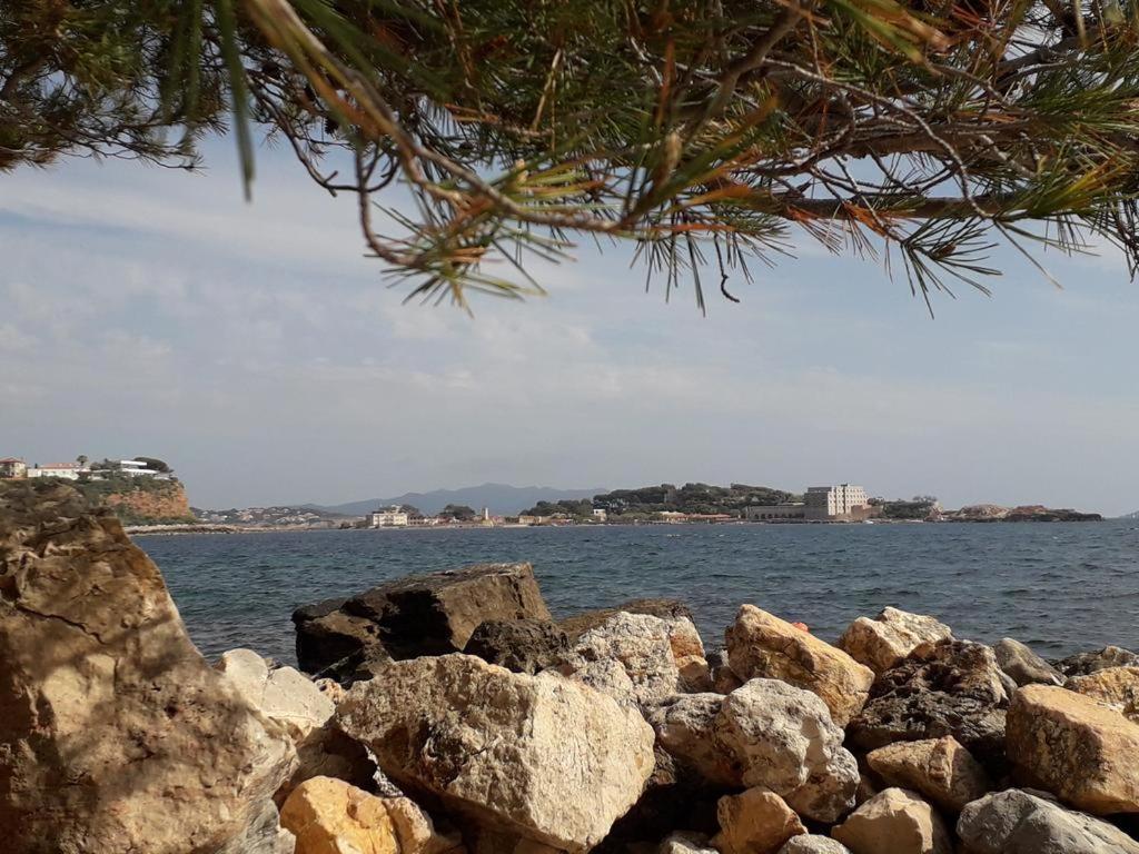 T2 Bandol Ideal Vacances 2 Etoiles Exterior photo